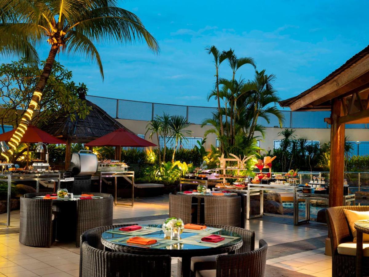 Hotel Ciputra Jakarta Managed By Swiss-Belhotel International Экстерьер фото