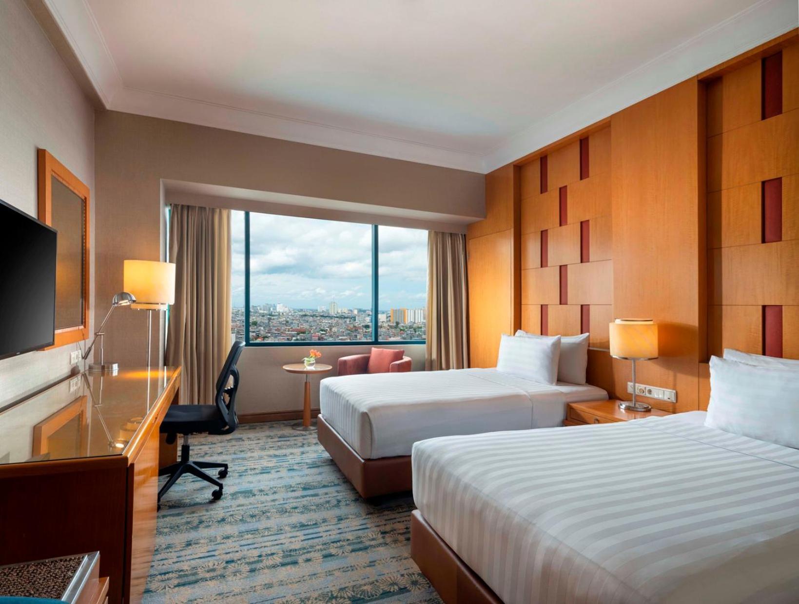 Hotel Ciputra Jakarta Managed By Swiss-Belhotel International Экстерьер фото